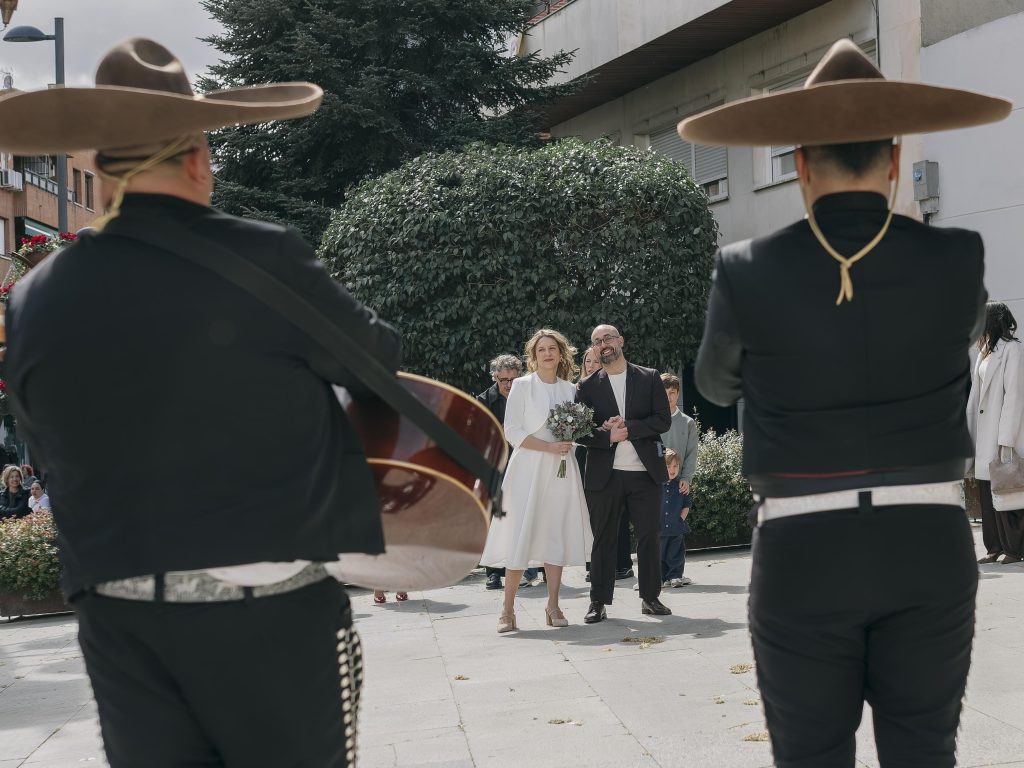 Boda en el Ayuntamiento de Getafe y Coctel en Si La Cosa Funciona Eventos - Getafe  - Fotógrafo de bodas por horas en Getafe