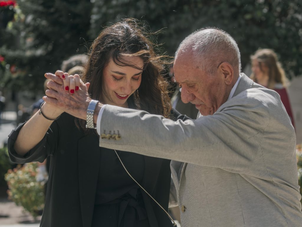 Boda en el Ayuntamiento de Getafe y Coctel en Si La Cosa Funciona Eventos - Getafe  - Fotógrafo de bodas por horas en Getafe