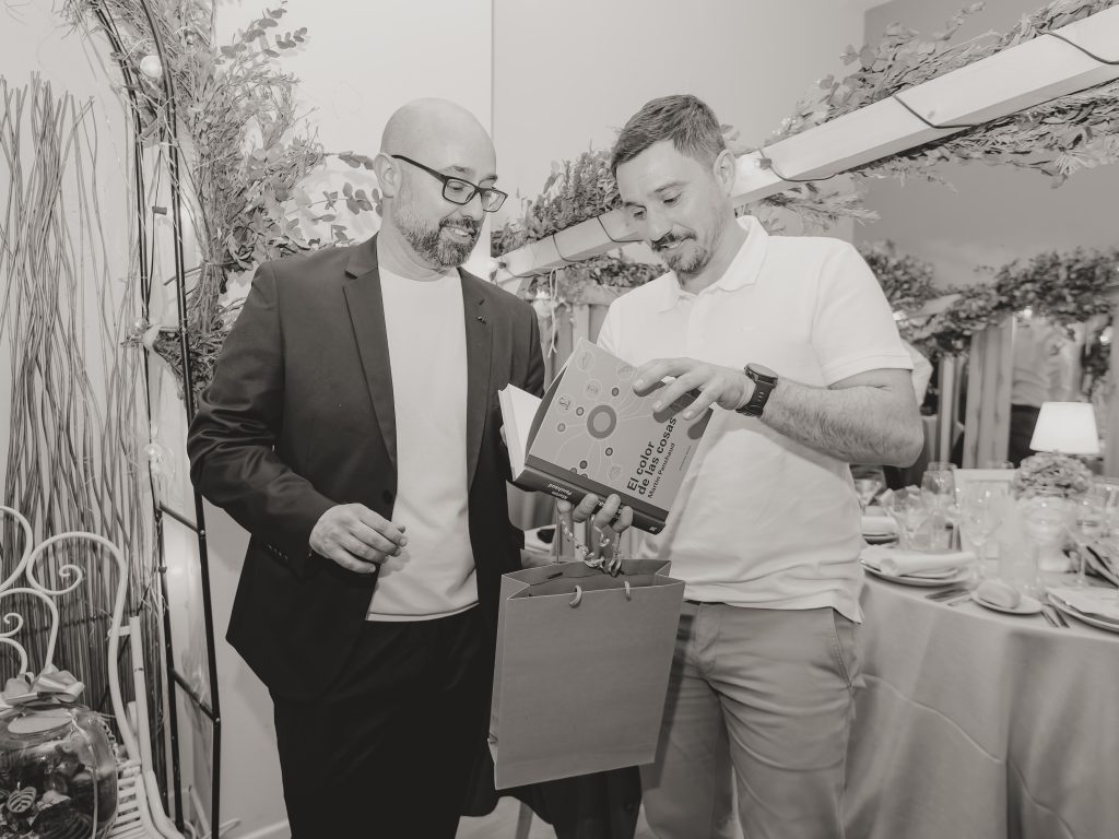 Boda en el Ayuntamiento de Getafe y Coctel en Si La Cosa Funciona Eventos - Getafe  - Fotógrafo de bodas por horas en Getafe